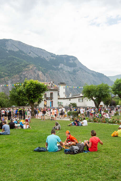 Bourg d’Oisans leeft mee met de Tour de France!