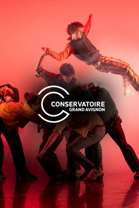 Spectacle des classes de danse hip hop, de musique et de théâtre