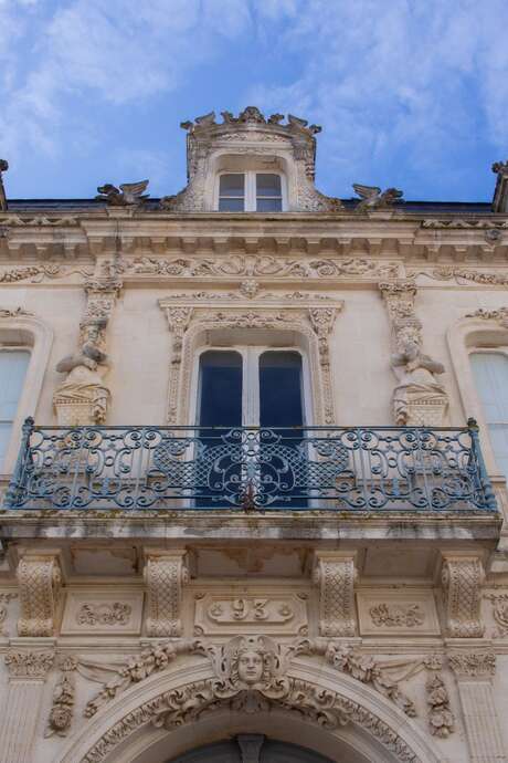 Guided tour: town houses