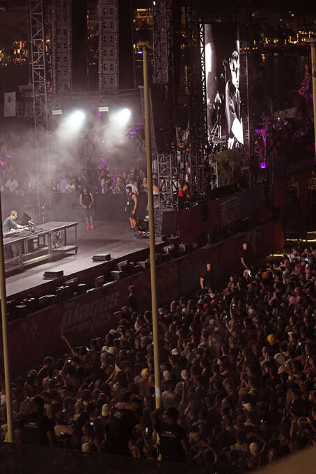 The Electronic Beaches