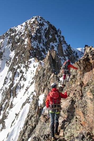 Courses d'arêtes rocheuses - bureau des guides