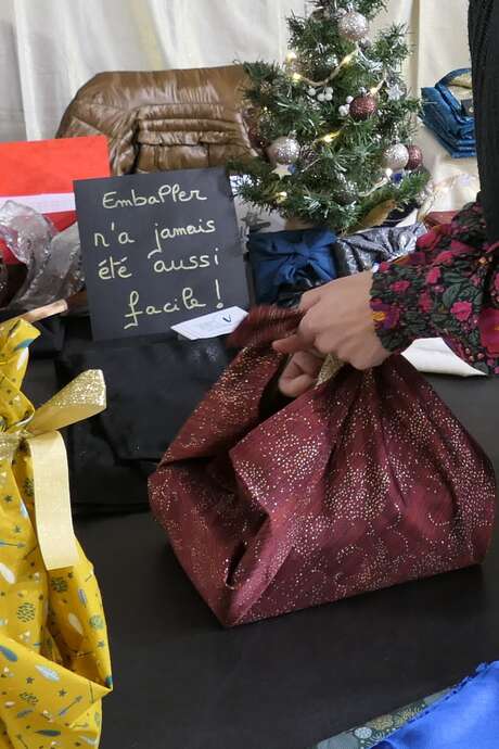 Atelier furoshiki : pensez au tissu réutilisable pour l'emballage de vos cadeaux