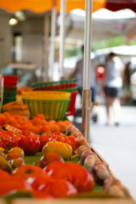 Marché provençal de Villeneuve lez Avignon