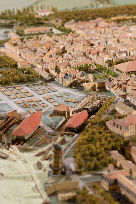 Guided tour: Rochefort unveils itself