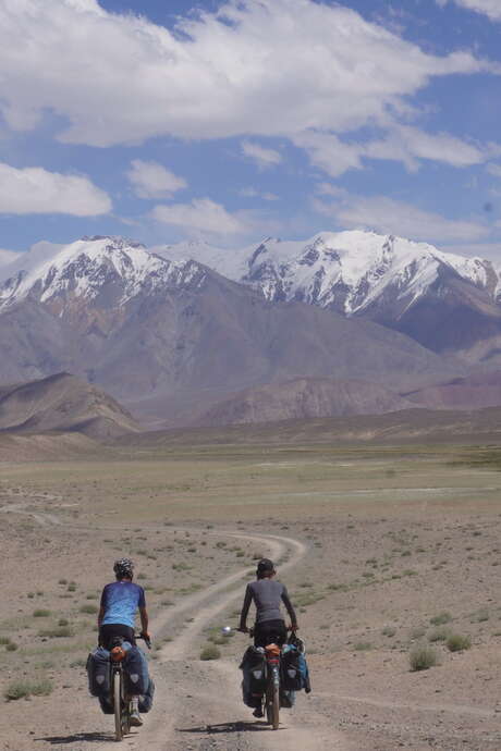 Film “Alps-Himalayas, The Road to the Summits”