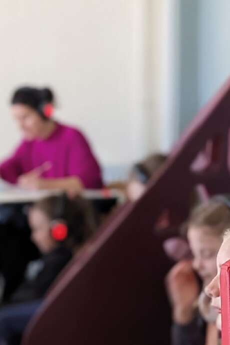 Village Charlot: "A vue de nez sous casques" - teatro sonoro