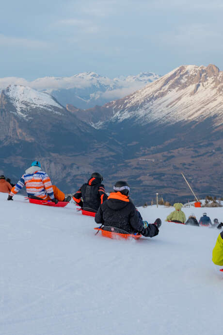 Taille ta courbe - Course de luge à Superdévoluy