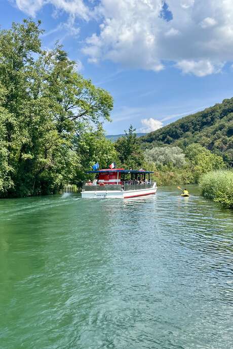 Croisière - l'Histoire au fil du canal