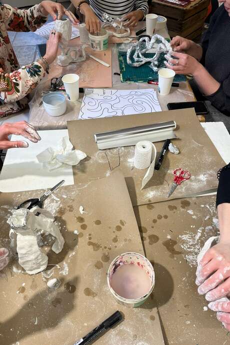 Atelier créatif "Masques en plâtre" à La fabrique po.éthique avec Zoé Gruhn