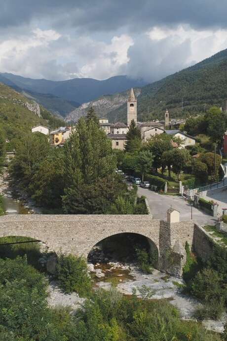 Ausflug zum Dorf La Brigue, zur Kapelle Notre-Dame des Fontaines und zum Museum von La Brigue