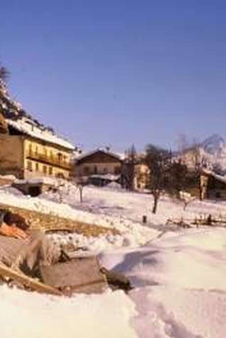 Conférence " Ange Abrate, un peintre alpiniste sur les deux côté du Mont-Blanc" par Sandra Barberi et Oscar A