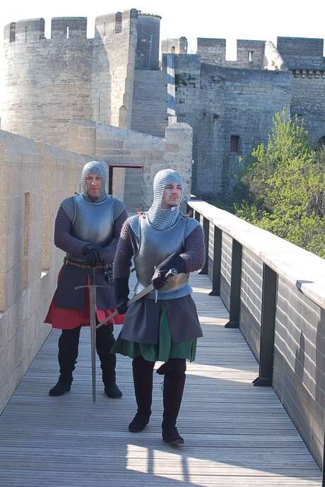 Visite de cape et d'épée Visite de cape et d'épée