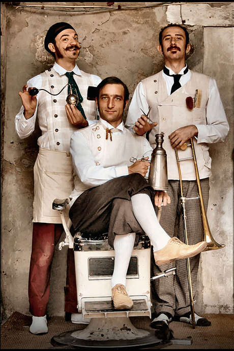 Théâtre clownesque : Nuova Barberia Carloni