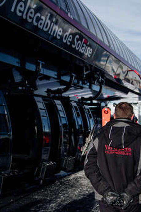 Behind the scenes in Val d'Isère
