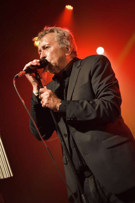 Concert "D'une ombre à l'autre chante Francis Cabrel"