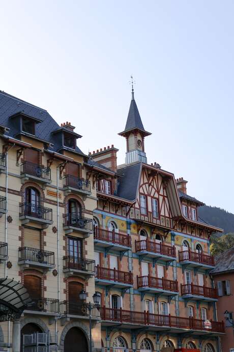 Guided tour - "Ancient palais and Saint-Gervais hotels"