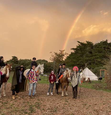 Atelier d'Halloween avec les chevaux