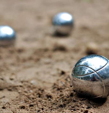Concours de pétanque en doublette