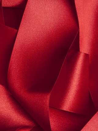 Salon cousu de fil rouge