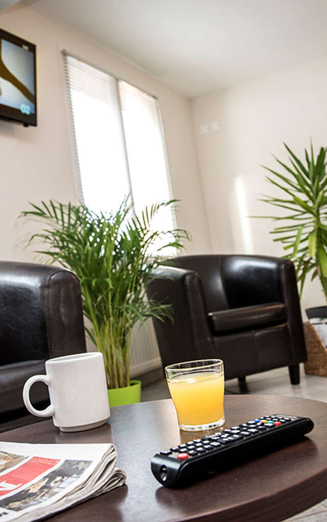 BRIT HOTEL MENDE ESSENTIEL
