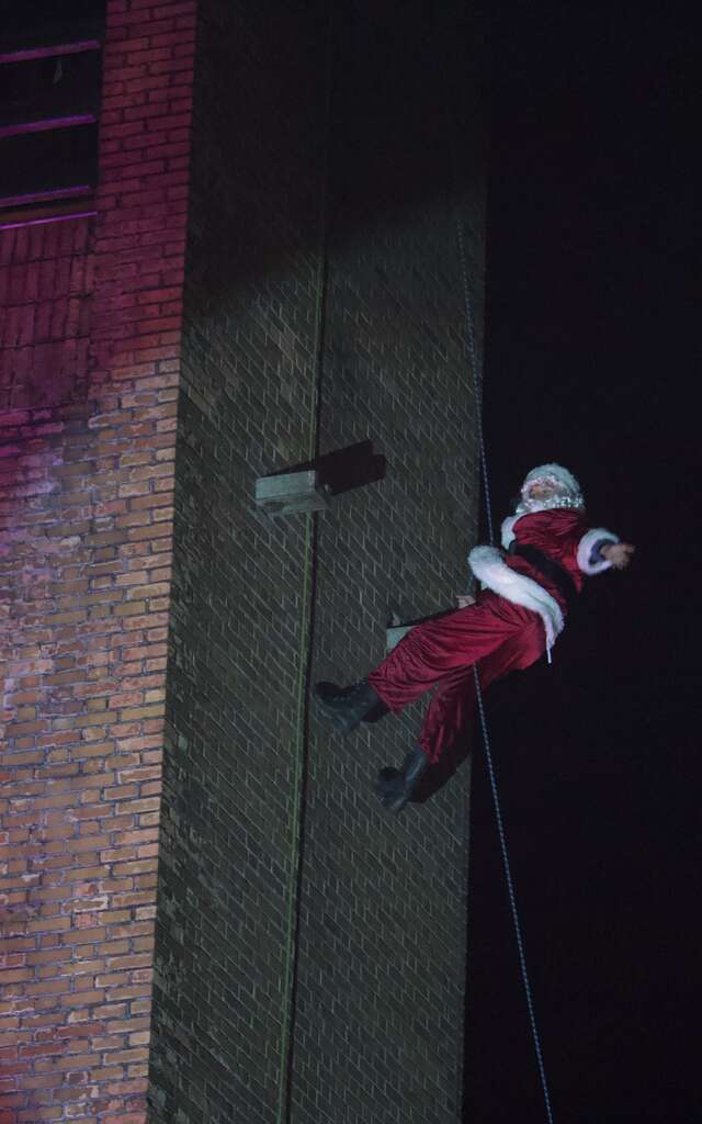 Descente du père noël à Auby