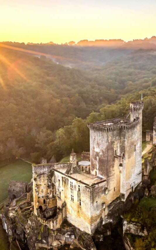 Château de Commarque - Les mystères de la Forteresse oubliée