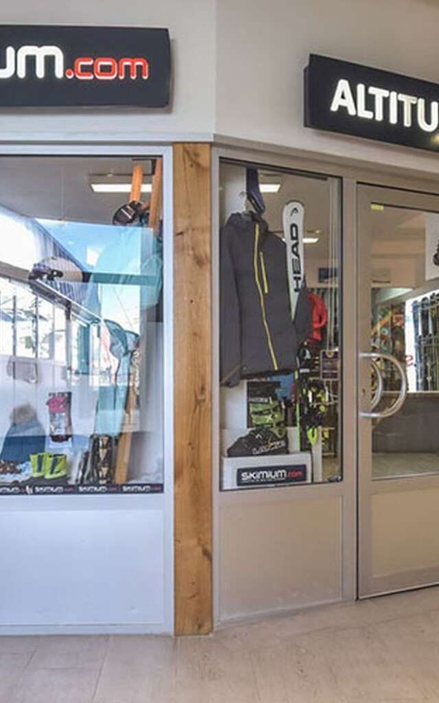 Altitude Ski