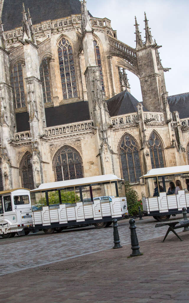 N°13 : Centre ancien et Petite Cité de Caractère