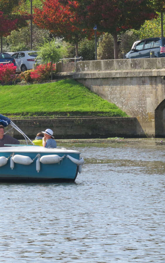 PARTEZ EN BATEAU ELECTRIQUE 