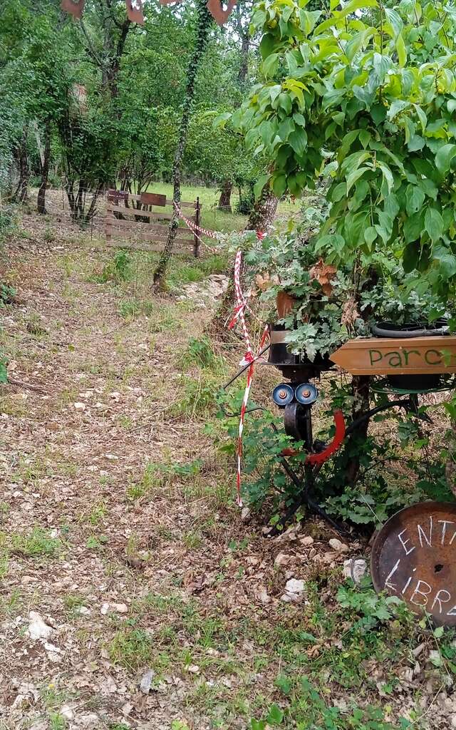 Exposition de sculptures sur fer en pleine nature