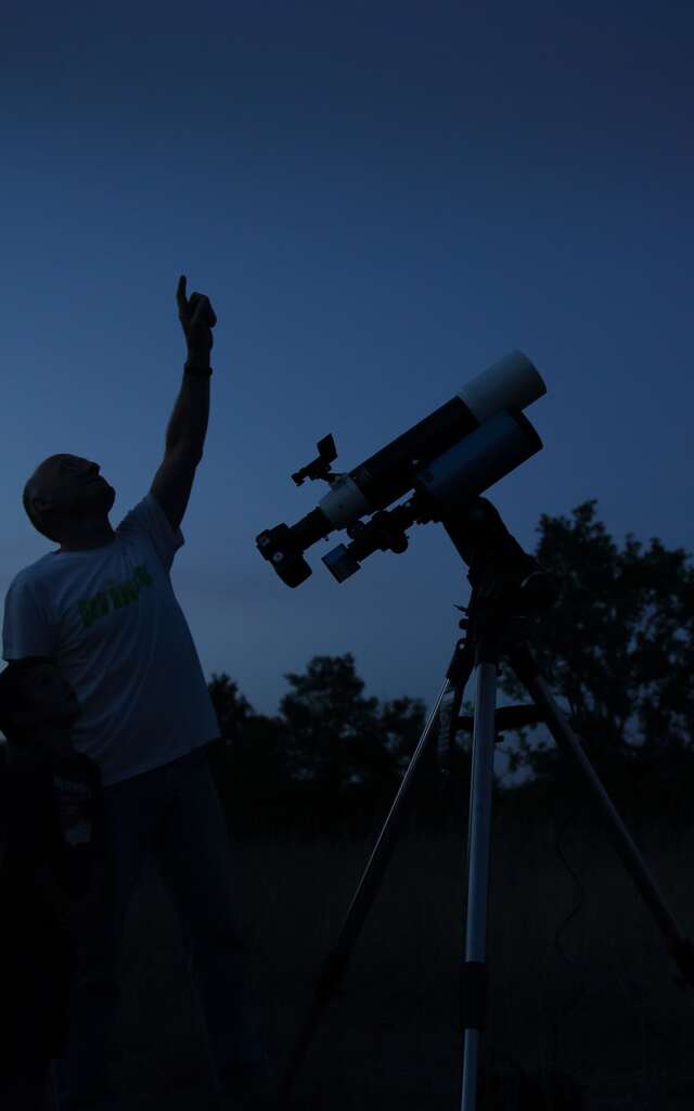 Soirée astronomie "Triangle Noir", découverte des merveilles du ciel aux télescopes.