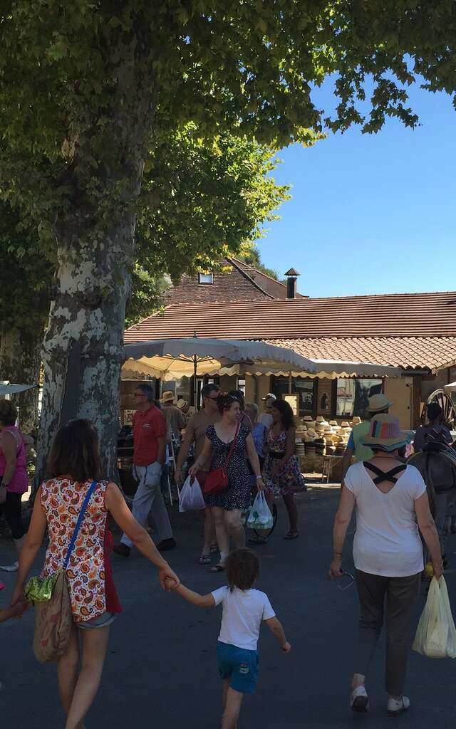 Marché à Cabrerets