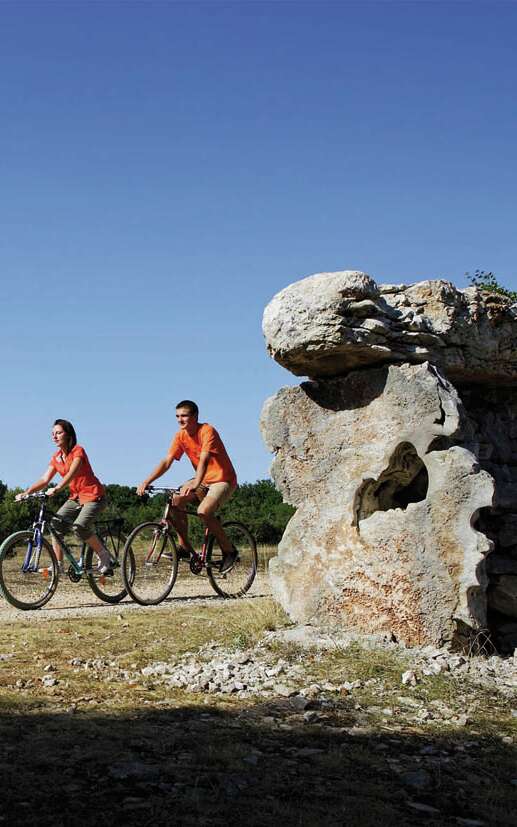 Le chemin des Dolmens et des Cazelles