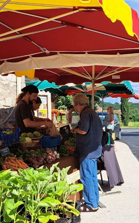 Marché à Lacapelle-Cabanac