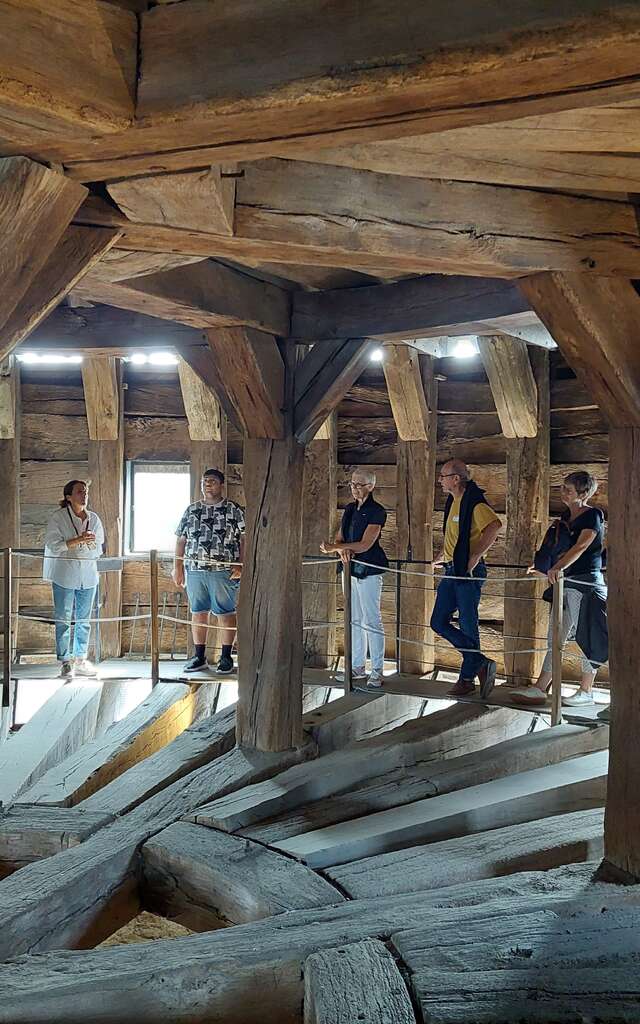 Découvrir le château de Laval