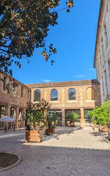 Dordonha, centre patrimonial et culturel (musée Costi)