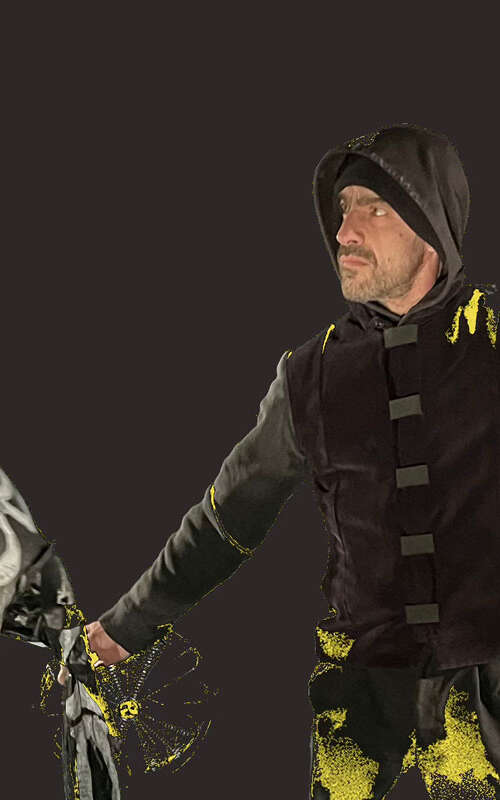 Nocturne (parade) - Cie Non Nova - Phia Ménard / Le Quarante (PUPAZZI)