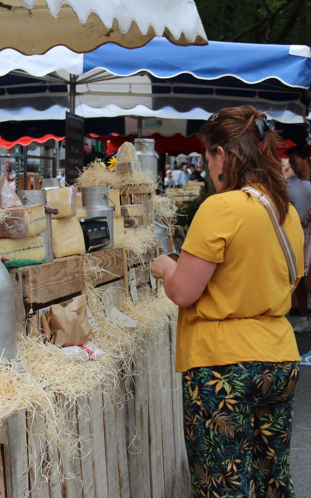 Marché de Port-Brillet le mardi