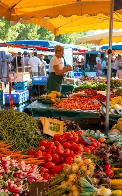 Marché de Saint-Ouën-des-Toits