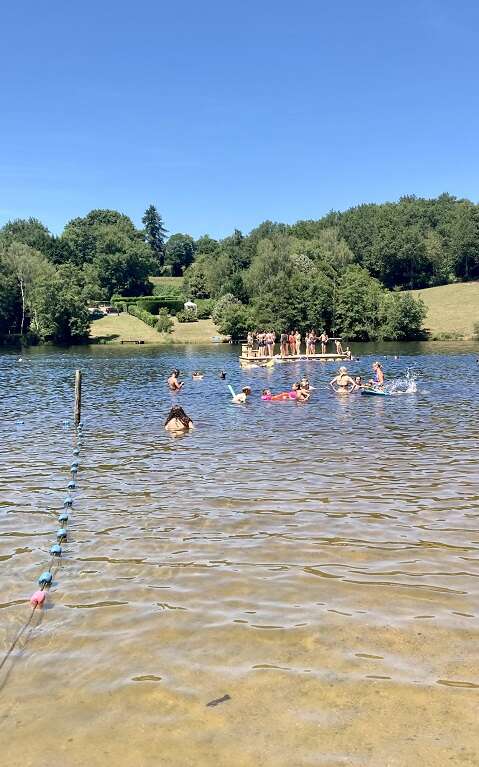 Plage du lac de Ste Hélène, à Bujaleuf