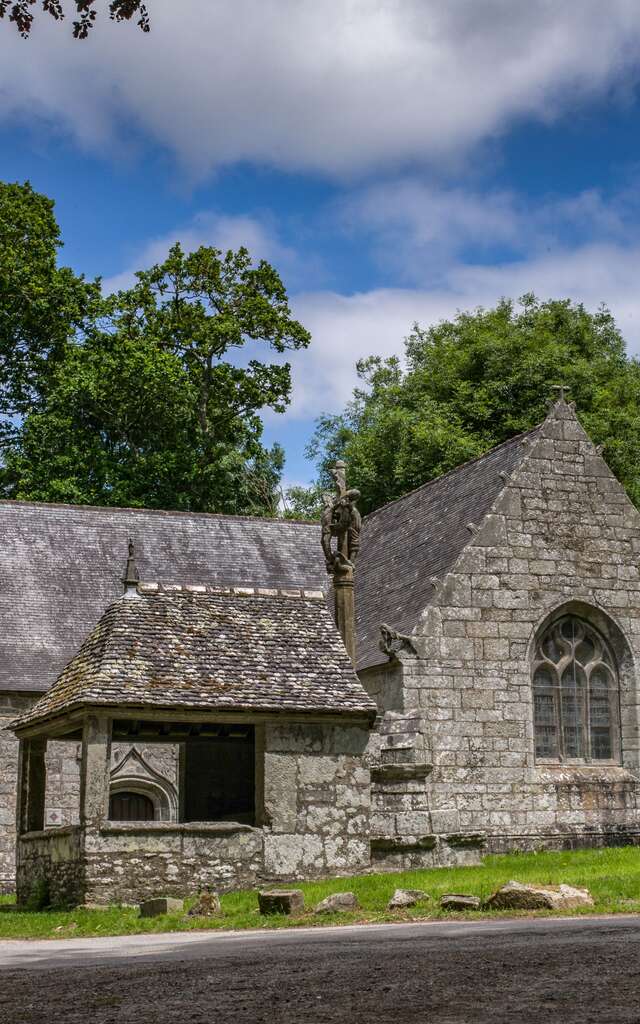 Autour de la chapelle Saint-Cadou