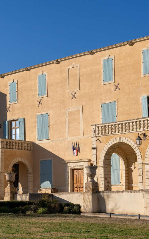 CHÂTEAU GIRARD & ESPLANADE YVES PIÉTRASANTA — OUVERTURE DES JEP ET EXPO RÉTRO POUSS'AUTO