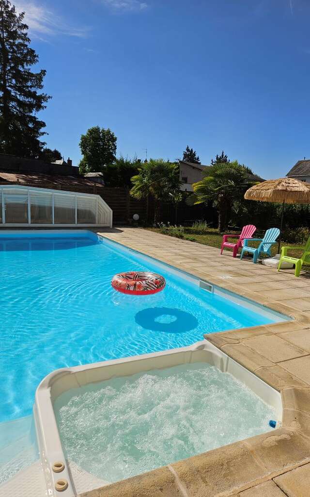 Aux chambres des Dames***