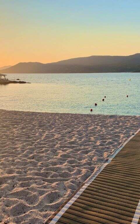 PLAGE DU LIDO - LE CORSAIRE