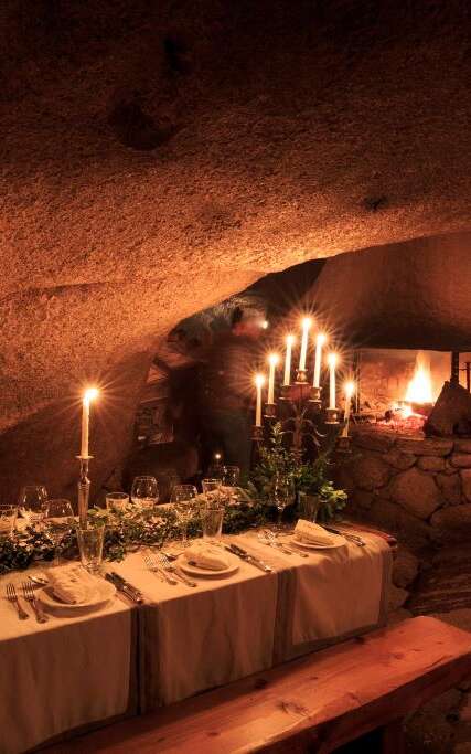 LA TABLE DE LA GROTTE