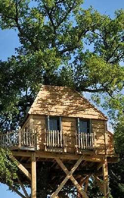 Le Château de Labro et sa Cabane Perchée