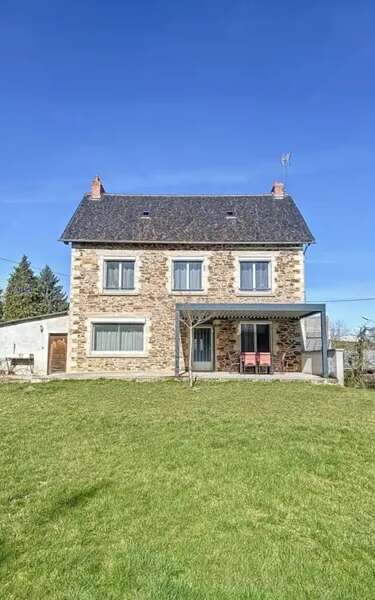 Grande Maison avec jardin proche de Rodez