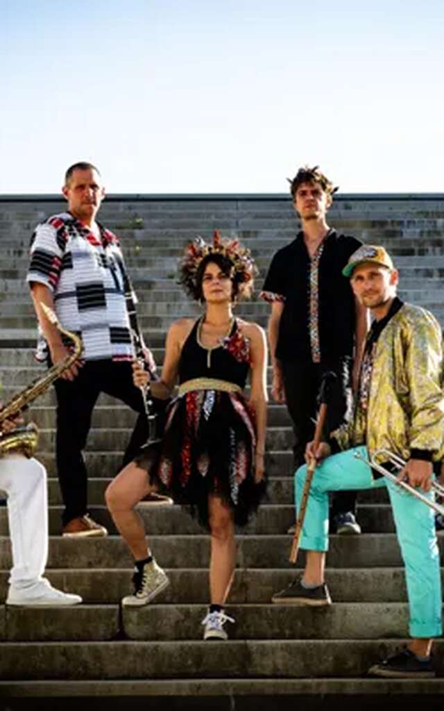 SUPER PANELA + YOUTHIE