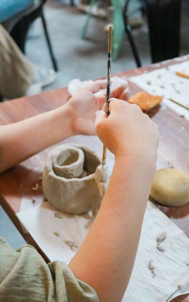 Ateliers créatifs chez Saâm - Modelage