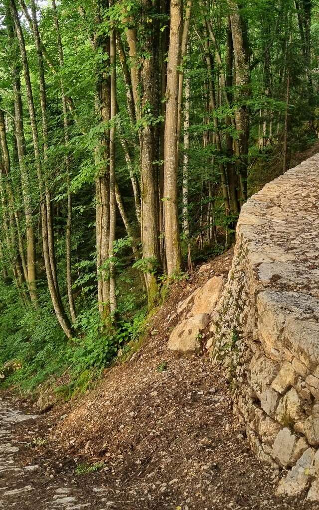 Les crêtes de la montagne de l'Épine